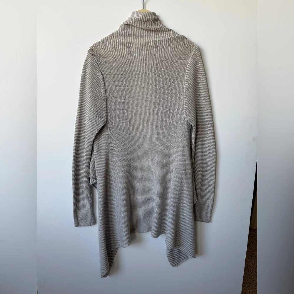 BB Dakota Light Gray Draped Cardigan - Picture 2 of 9